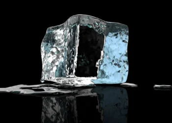 تولید برق با بازدهی ۱۰۰۰ برابری از خم کردن یخ حاوی نمک