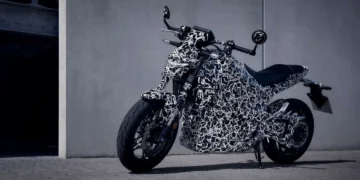 هوندا نخستین موتورسیکلت تمام‌سایز برقی خود را با شارژ سریع معرفی می‌ کند