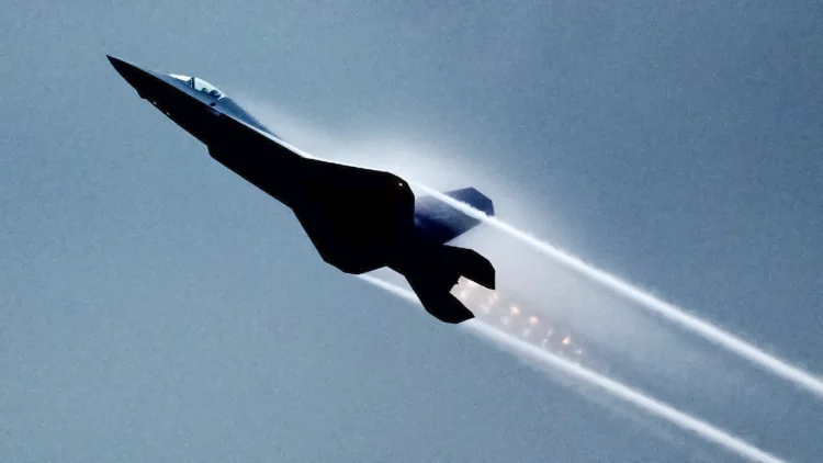 سطح مقطع راداری جنگنده J-35 به اندازه یک گنجشک است