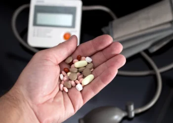 توسعه یک ابزار آنلاین برای ارزیابی میزان تاثیر داروها بر کاهش فشار خون