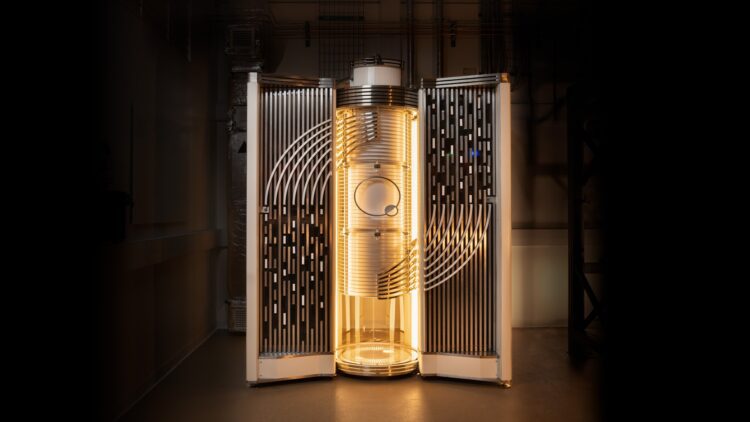 نخستین رایانه کوانتومی جهان با تراشه‌های سیلیکونی معرفی شد