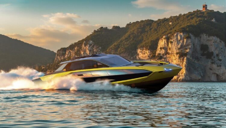 قایق تفریحی لوکس ۷۸۰۰ اسببخاری لامبورگینی معرفی شد