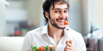 رژیم غذایی سالم شدت درد مزمن را کاهش می ‌دهد