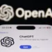 شرکت OpenAI به‌تازگی فهرستی از ۱۰۰ پرامپت برتر ChatGPT را منتشر کرده است؛ فهرستی که حاصل همکاری و رأی‌گیری گروهی از دانشجویان دانشگاه‌های مختلف در قالب یک «لابراتوار مجازی» است.