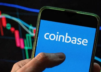 راستیآزمایی یک شایعه: آیا کوینبیس قیمت ریپل را دستکاری میکند؟