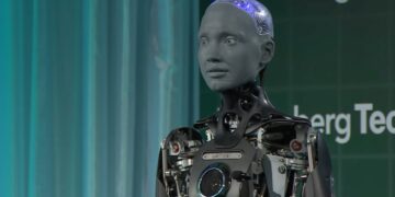 humanoid robot bubble