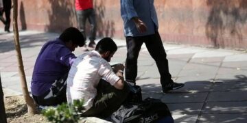 چرا جمعیت غیرفعال در ایران بالاست؟