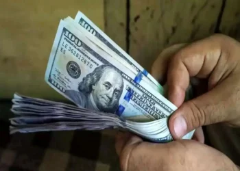 دلار به زیر ۱۰۰ هزار تومان برمی گردد؟