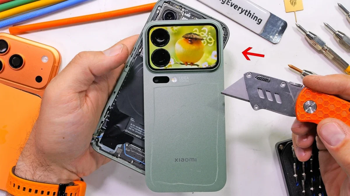 Xiaomi 17 Pro most durable smartphone display
