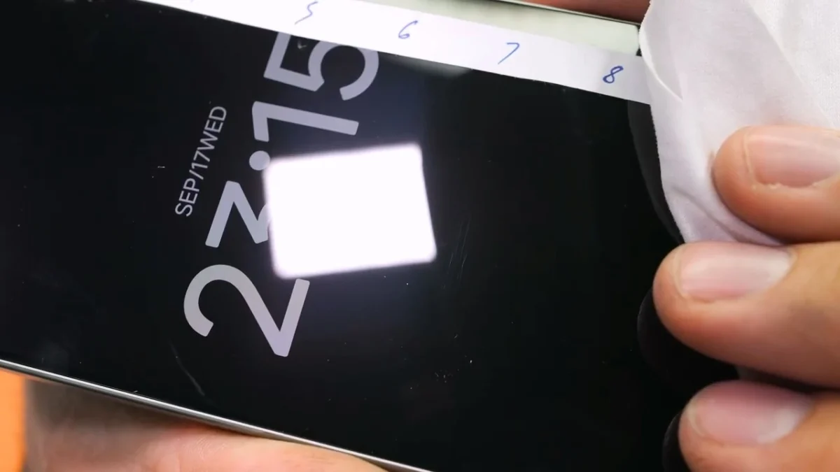 Xiaomi 17 Pro most durable smartphone display