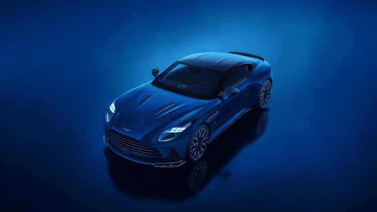 آستون مارتین از خودروی DB12 S مدل ۲۰۲۶ رونمایی کرد