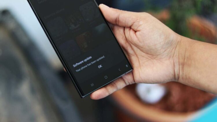 توقف انتشار به‌روزرسانی One UI 8.0 برای سری گلکسی S23؛ سامسونگ هنوز توضیحی نداده است
