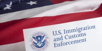 نظارت ICE بر شبکه‌های اجتماعی با Zignal Labs