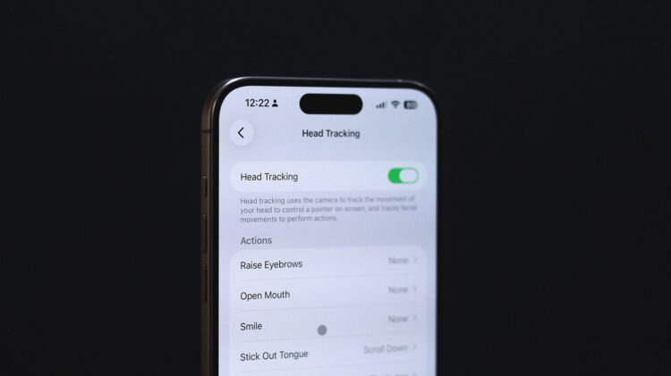 IOS 26 LETS YOU SCROLL WITH YOUR TONGUE
