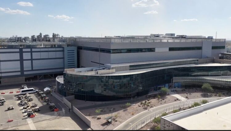 Intel Becomes the First to Produce the World’s Most Advanced Chips in the US