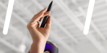 Logitech made an Apple Pencil-like stylus