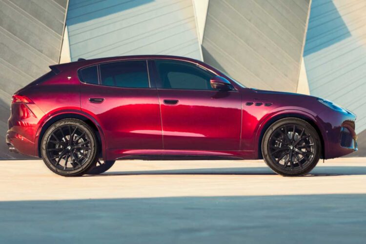 Maserati Grecale Tributo Bruciato