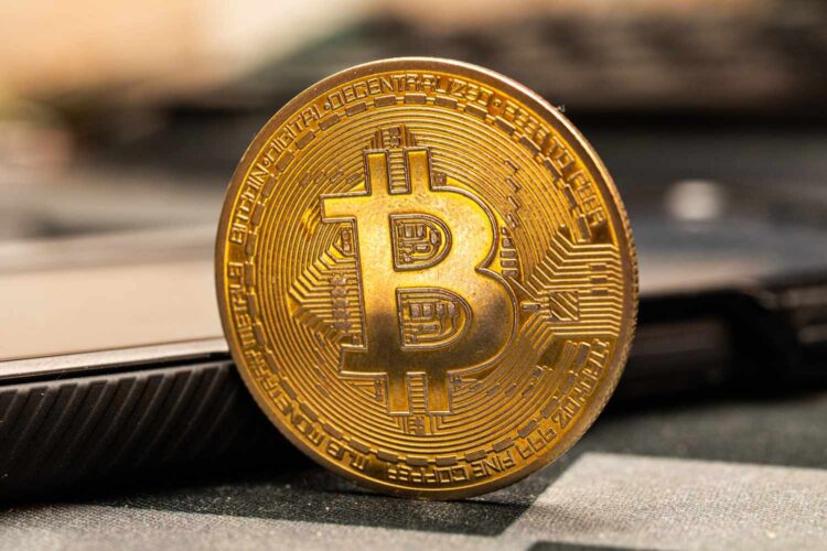 افزایش دامیننس بیتکوین (BTC) بازار را از پروژههای ضعیف پاک میکند و زمینه رشد آلتکوینهای باکیفیت را فراهم میسازد