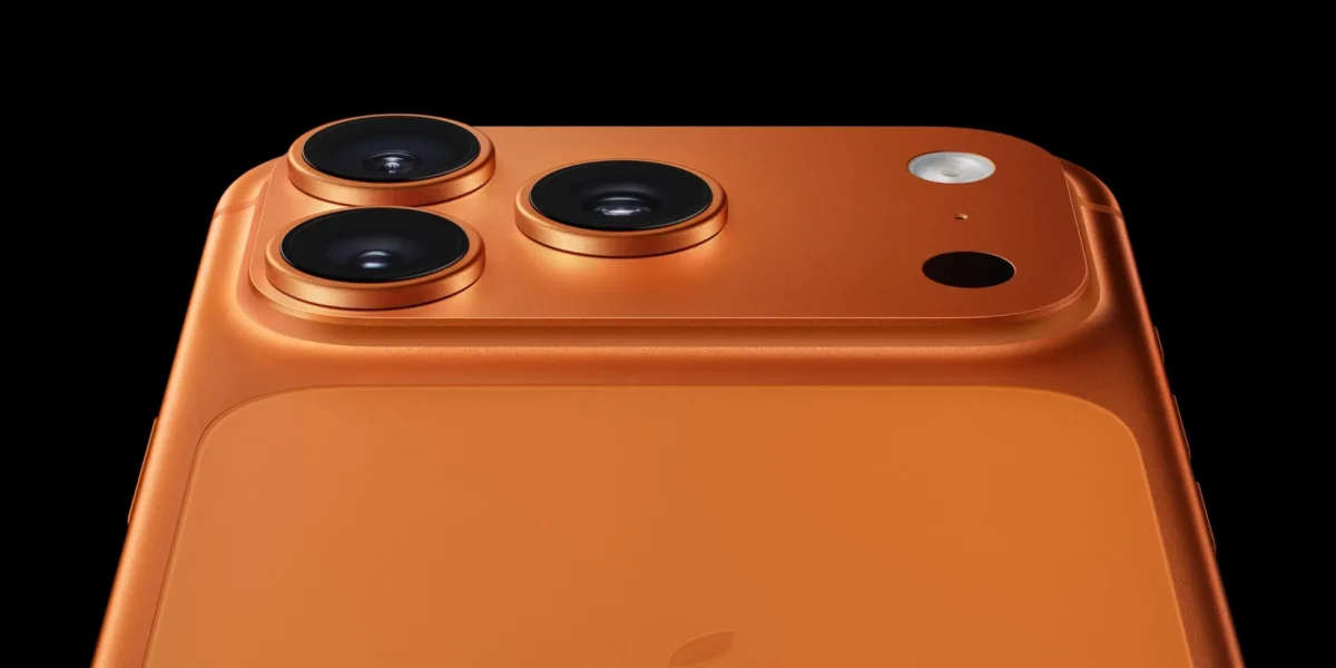 iPhone Ultra