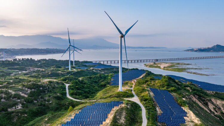 خورشید و باد رکورد تاریخی تولید برق جهانی را شکستند