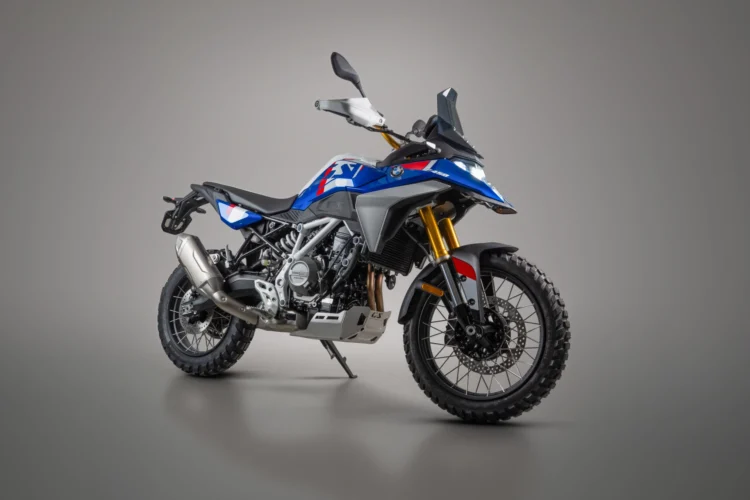 موتورسیکلت BMW F 450 GS؛ ماجراجویی سبک با قدرت و تکنولوژی بالا