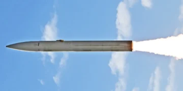 موشک مافوقصوت Dark Eagle گام بلند آمریکا در رقابت جهانی تسلیحات پیشرفته