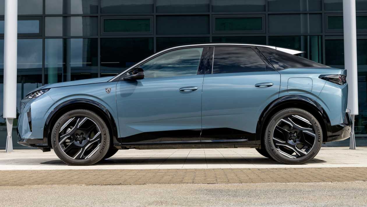 رونمایی پژو ۳۰۰۸ و ۵۰۰۸ جدید با گزینه چهارچرخ محرک