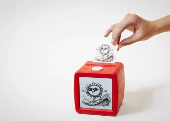 پرینتر کوچک Stickerbox که ایده‌های کودکان را زنده می‌ کند