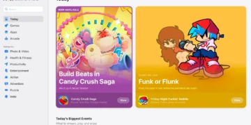 اپل سرانجام نسخه وب فروشگاه App Store را راهاندازی کرده است؛ نسخهای که کاربران را قادر میسازد بدون نیاز به باز کردن اپلیکیشن در آیفون، آیپد یا مک، مستقیماً از طریق مرورگر به جستوجو، مرور و مشاهدهی اپلیکیشنها بپردازند. این تحول بزرگ نخستینبار توسط وبسایتهای MacRumors و 9to5Mac گزارش شد و حالا با ورود به نشانی apps.apple.com، کاربران با یک رابط کاربری کاملاً بازطراحیشده روبهرو میشوند که شباهت زیادی به نسخه اصلی App Store روی دستگاههای اپل دارد. نسخه جدید وب بهعنوان یک پورتال مرکزی عمل میکند که فهرستی جامع از اپلیکیشنهای موجود در پلتفرمهای مختلف اپل، از جمله iPhone، iPad، Mac، Vision Pro، Apple Watch و Apple TV را در بر میگیرد. در این پلتفرم تحتوب، کاربران میتوانند از طریق تب Today با محتوای سردبیری اپل، برنامههای پیشنهادی، رویدادهای ویژه و فهرست محبوبترین اپلیکیشنها آشنا شوند. علاوه بر این، امکان دستهبندی بر اساس موضوعاتی مانند بهرهوری، سرگرمی، آموزش و بازی نیز فراهم شده است تا تجربهی مرور سادهتر و هدفمندتری رقم بخورد. با این وجود، هنوز امکان نصب مستقیم اپلیکیشنها از طریق مرورگر وجود ندارد. اپل فعلاً تنها گزینههای “اشتراکگذاری” یا “باز کردن در App Store دستگاه” را ارائه میدهد، به این معنا که کاربر برای نصب برنامه باید همچنان از اپلیکیشن App Store در دستگاه خود استفاده کند. این تصمیم نشان میدهد که نسخه وب در حال حاضر بیشتر با هدف مرور، جستوجو و اطلاعرسانی طراحی شده است تا توزیع مستقیم نرمافزار. یکی از مهمترین تغییرات نسخهی جدید، بازطراحی کامل صفحات محصول است. در این نسخه، صفحات مربوط به هر اپلیکیشن دارای ساختاری رسانهمحور با تصاویر بزرگ، آیکونهای تازه برای دستهبندیها، جوایز و رویدادها هستند. این سبک طراحی، تجربهای مشابه با مرور App Store در iPhone یا iPad ایجاد کرده و به گفتهی کارشناسان، بازتابی از تلاش اپل برای یکپارچهسازی رابط کاربری در همهی پلتفرمها است. افزون بر این، قابلیت جستوجوی جدید نیز معرفی شده که نسبت به نسخههای پیشین بسیار کارآمدتر عمل میکند. کاربران اکنون میتوانند بهراحتی اپلیکیشن مورد نظر خود را پیدا کنند، بدون آنکه ناچار باشند از موتور جستوجوی Google برای یافتن لینک مستقیم استفاده کنند؛ روشی که تا پیش از این تنها راه دسترسی به صفحات خاص App Store بود. در گوشهی بالا سمت چپ صفحهی اصلی، یک دکمهی تعویض پلتفرم تعبیه شده است که به کاربر امکان میدهد بین نسخههای App Store مربوط به دستگاههای مختلف اپل جابهجا شود. این ویژگی برای کاربرانی که از چندین دستگاه اپل مانند آیفون، مک و Apple Watch استفاده میکنند، بهویژه کاربردی است. راهاندازی این نسخهی وب، گامی مهم در جهت گسترش دسترسی جهانی به App Store و تسهیل تعامل کاربران با اکوسیستم نرمافزاری اپل بهشمار میرود. در حالی که هنوز امکان نصب مستقیم از مرورگر وجود ندارد، تحلیلگران بر این باورند که اپل ممکن است در آینده چنین قابلیتی را نیز فراهم کند. این موضوع میتواند نقطهی عطفی در تاریخ App Store باشد و آن را از یک پلتفرم وابسته به دستگاه، به یک فضای کاملاً چندسکویی تبدیل کند.