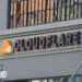 لوگو و نام "CLOUDFLARE" بر روی دیوار