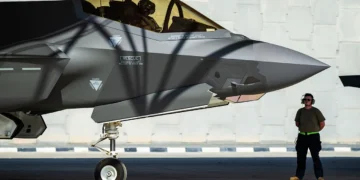 دولت ترامپ در حال بررسی فروش جنگنده F-35 به عربستان سعودی است