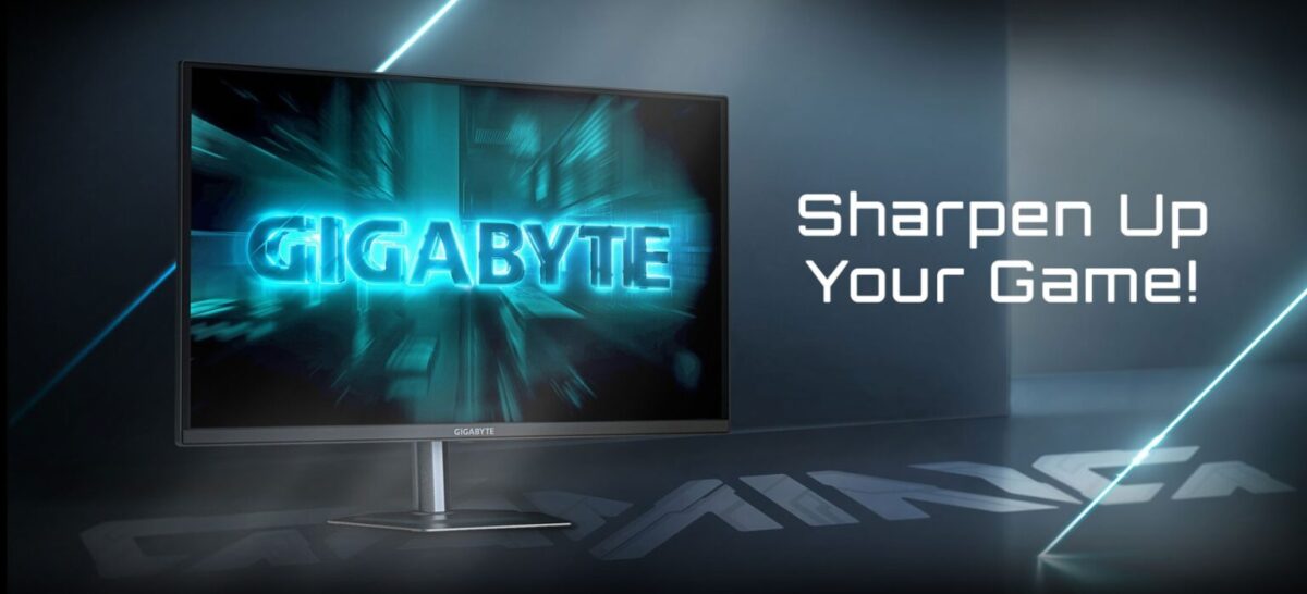 یک مانیتور گیمینگ Gigabyte GO27Q24 با لوگوی نئونی "GIGABYTE" در مرکز و عبارت "Sharpen Up Your Game!" در سمت راست.