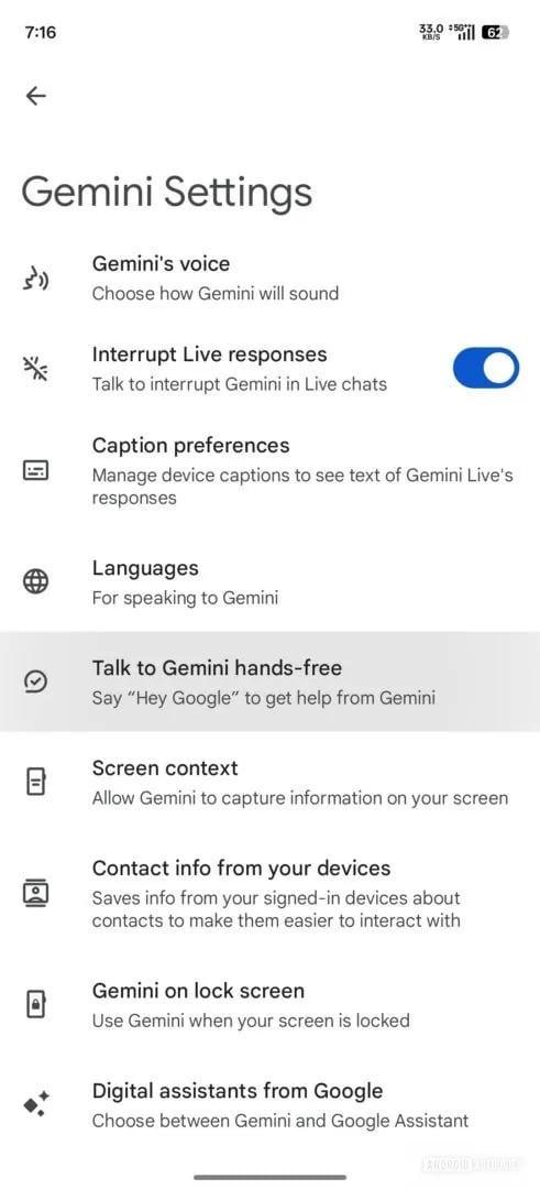 رابط کاربری Gemini Settings با گزینه‌هایی برای "Talk to Gemini hands-free" (گفتگو با Gemini بدون نیاز به دست) و "Screen context" و "Contact info from your devices".