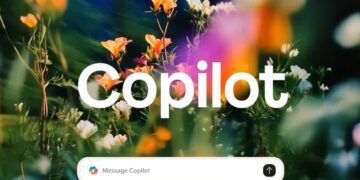 کادر متنی برای ارسال پیام به Copilot در پایین یک تصویر انتزاعی با گل‌ها و نورهای رنگارنگ.