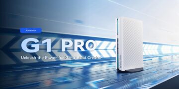 یک کامپیوتر کوچک Minisforum G1 Pro به رنگ سفید با طرح بافتدار، که در مقابل یک پسزمینه آبی روشن و نئونی قرار دارد.