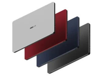 تصویری از چند دستگاه پیوربوک نوکیا