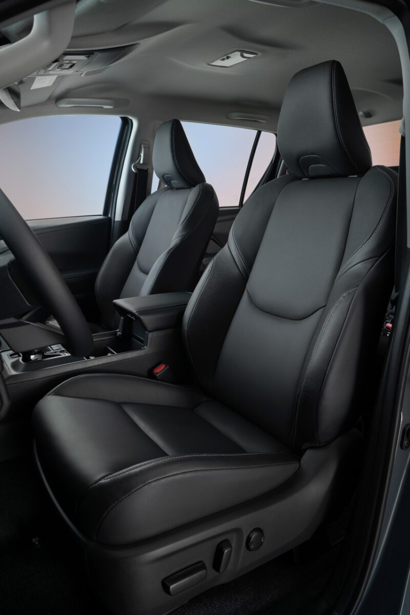 صندلیهای جلو و کابین داخلی هایلوکس ۲۰۲۶