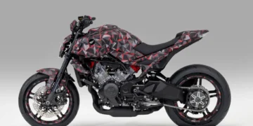 هوندا نمونه اولیه موتورسیکلت V3R 900 را با کمپرسور الکتریکی معرفی کرد