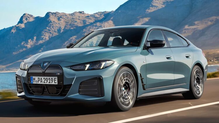 معرفی سدان برقی BMW i4 مدل ۲۰۲۶ با برد بیشتر و قدرت بالاتر