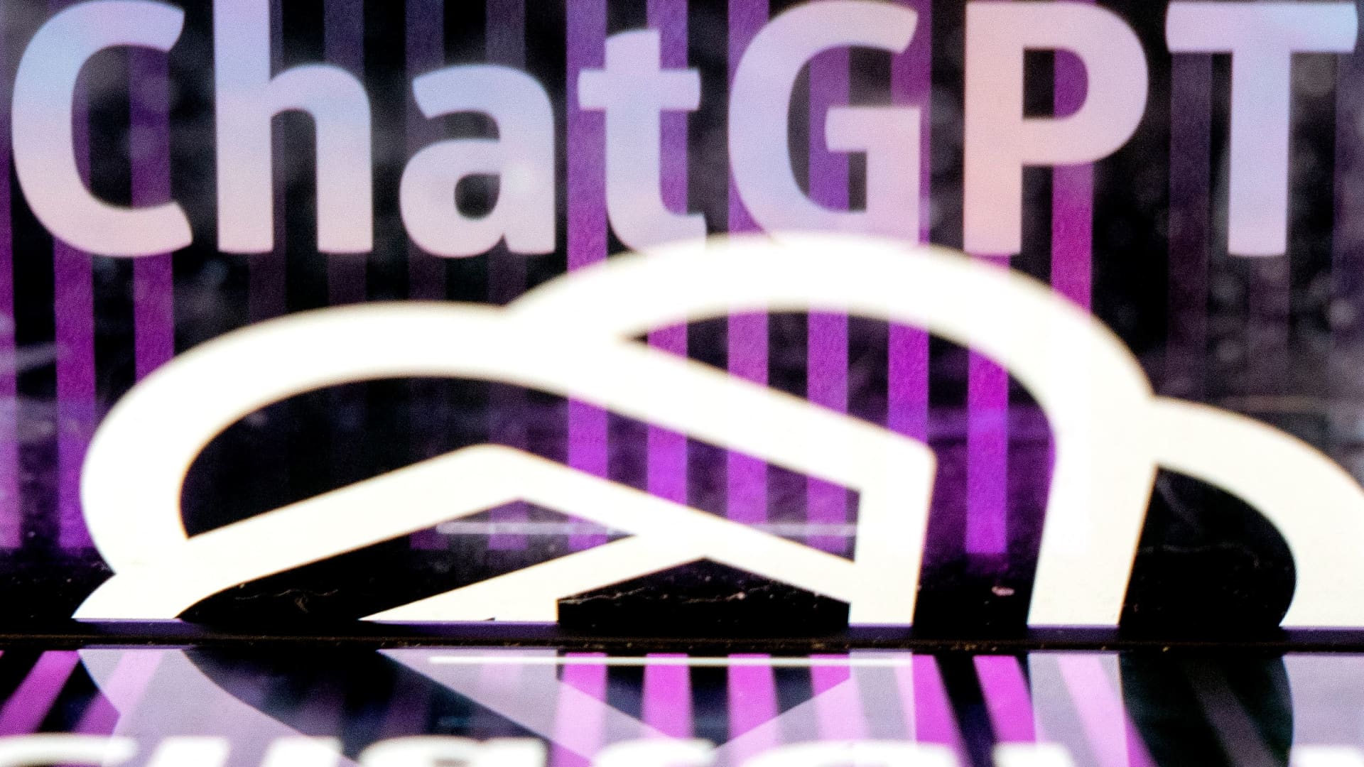 ممنوعیت ارائه‌ مشاوره‌ حقوقی و پزشکی در ChatGPT تکذیب شد