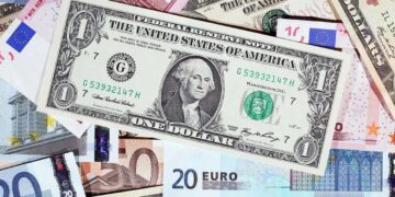 پیش‌بینی دلار بعد از مذاکرات عمان؛ اصلاح قیمت یا جهش دوباره؟