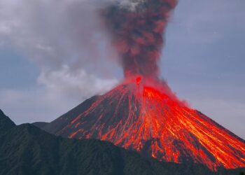 نقش نیروهای برشی در گدازه آتشفشان و پیشبینی شدت فورانها