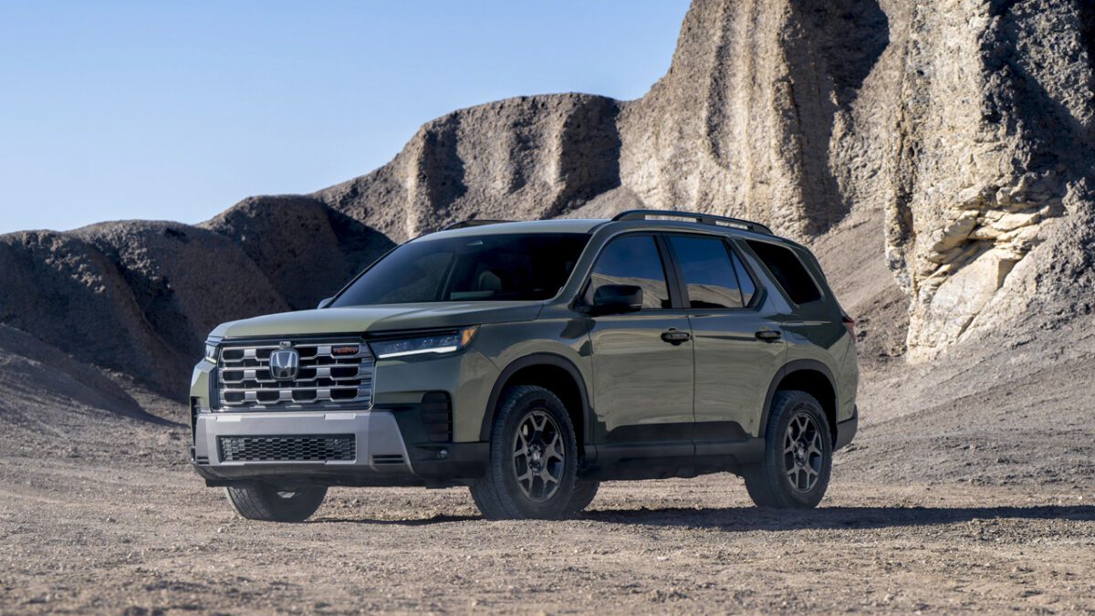 نمایی از شاسی بلند هوندا Pilot