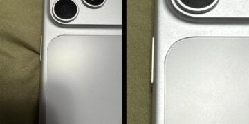 نمای نزدیک از فریم جانبی گوشی iPhone 17 Pro Max نارنجی/طلایی که فاصله نامنظم و عدم همترازی (Misalignment) بین پنل شیشهای پشتی و فریم را نشان میدهد.