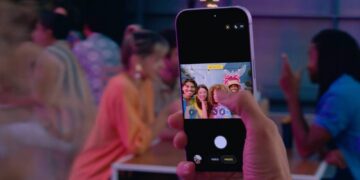 آیفون ۱۸ با دوربین سلفی ۲۴ مگاپیکسلی