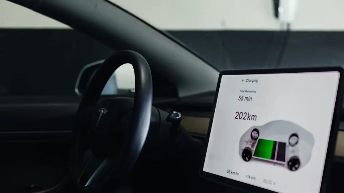 نمای داخلی خودروی برقی