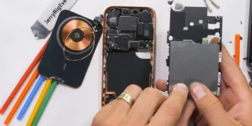 کالبدشکافی آیفون 17 پرو تعمیرپذیری بالای طراحی جدید را ثابت کرد