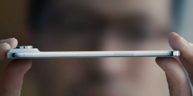 طراح آیفون ایر، اپل را به مقصد یک استارتآپ هوش مصنوعی ناشناس ترک کرد