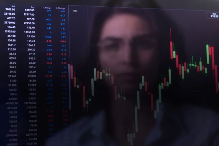 چرا بازار رمزارزها امروز با وجود پایان تعطیلی دولت آمریکا قرمزپوش شد؟