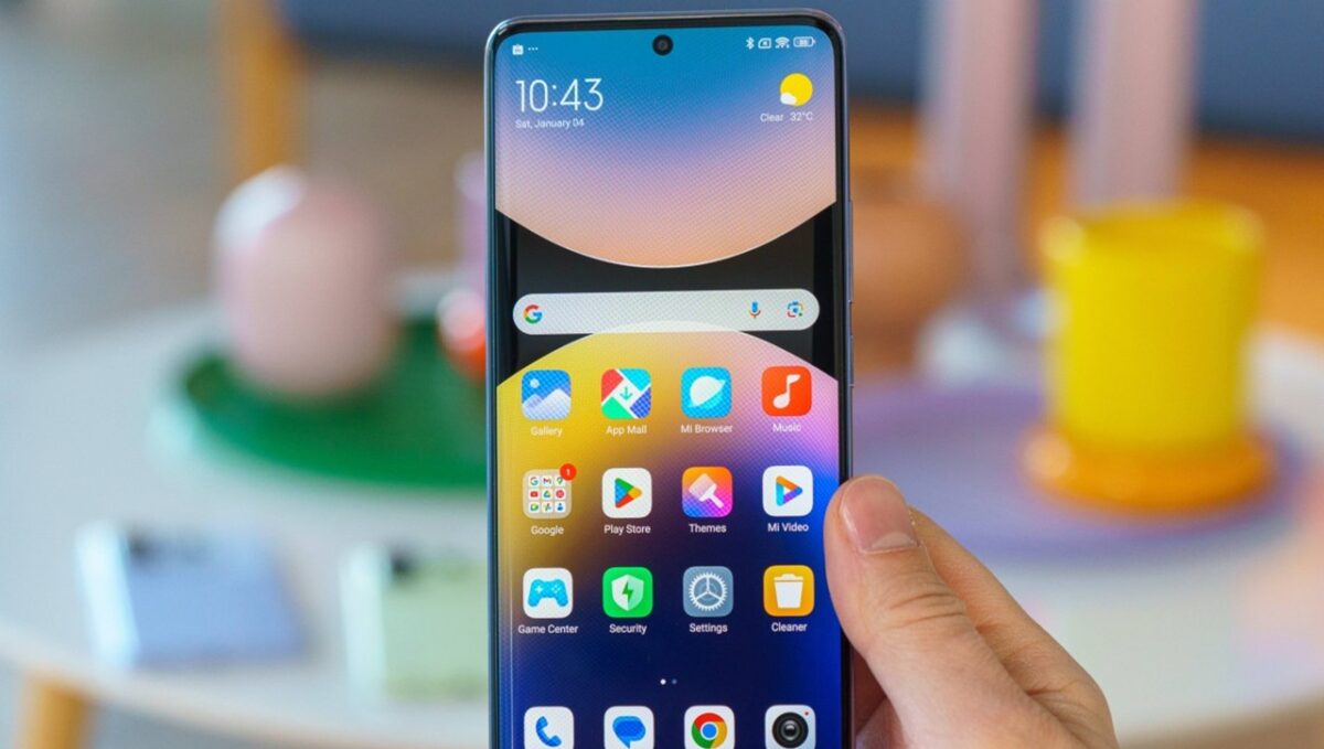 در بخش سلفی، بررسی ردمی نوت 15 پرو متوجه شدیم که دوربین 20 مگاپیکسلی جلو کیفیت بسیار خوبی ارائه می‌دهد